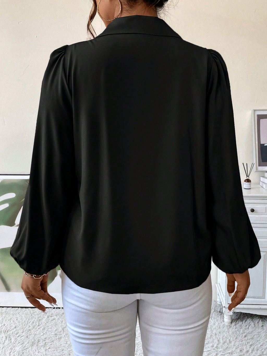 Pull Noir référence 242 – vue 2
