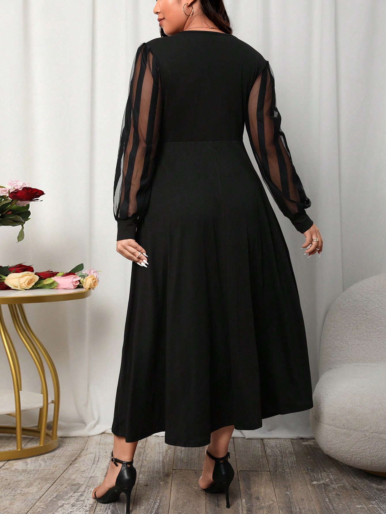 Robe Noir référence 574 – vue 2