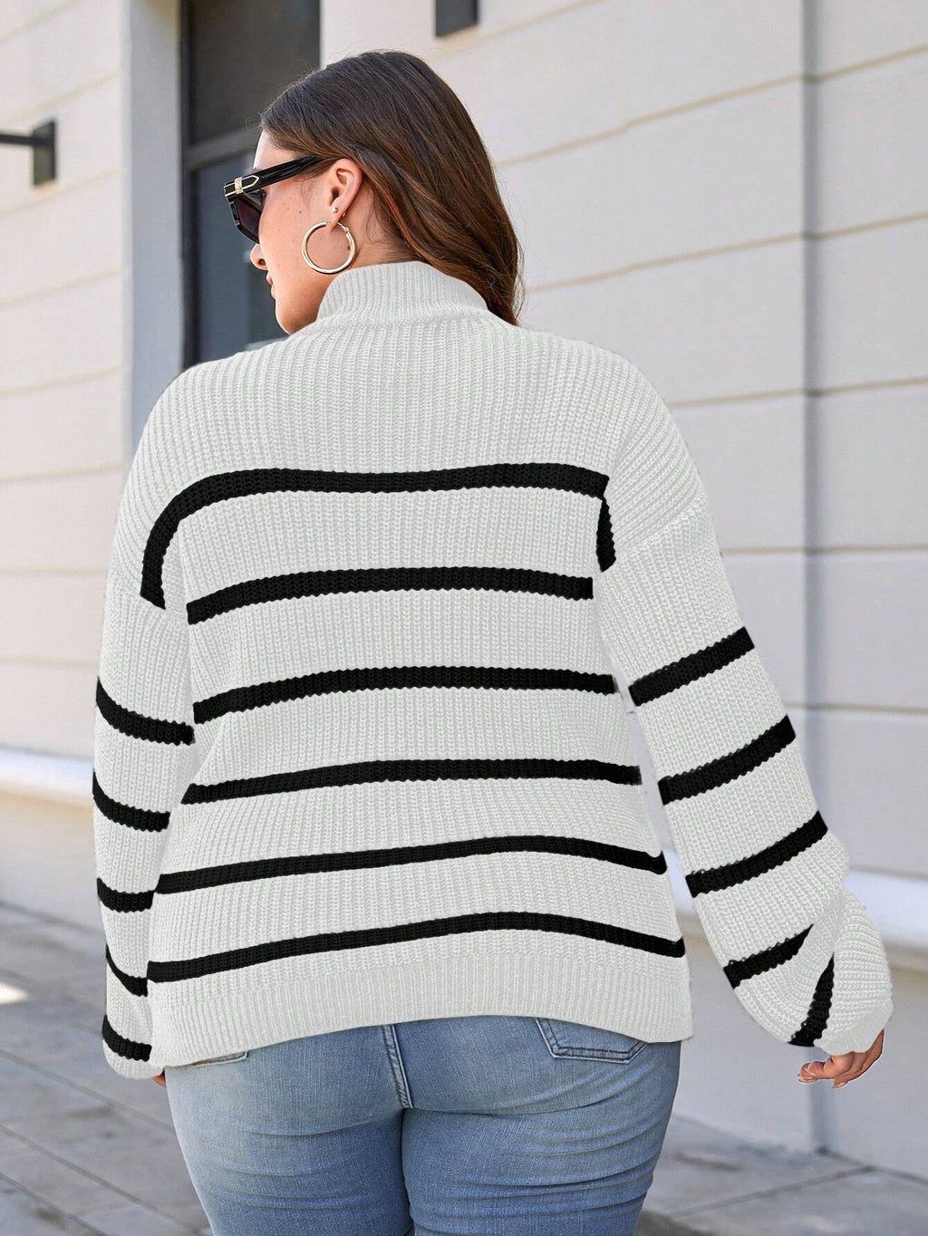 Pull blanc référence 274 – vue 2