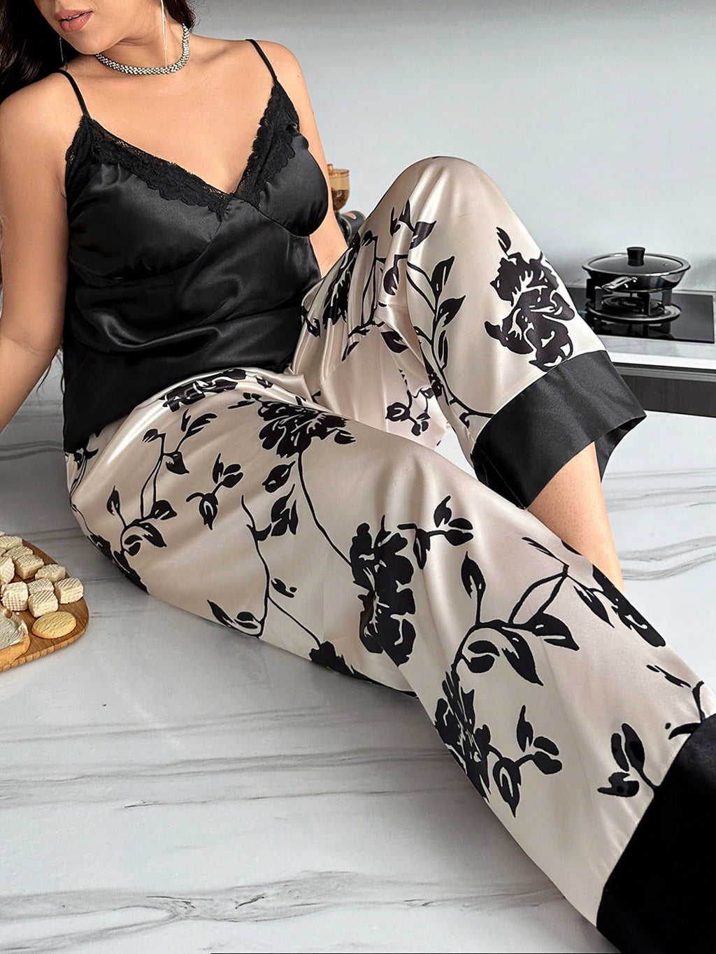 Pyjama satin noir référence 336 – vue 4