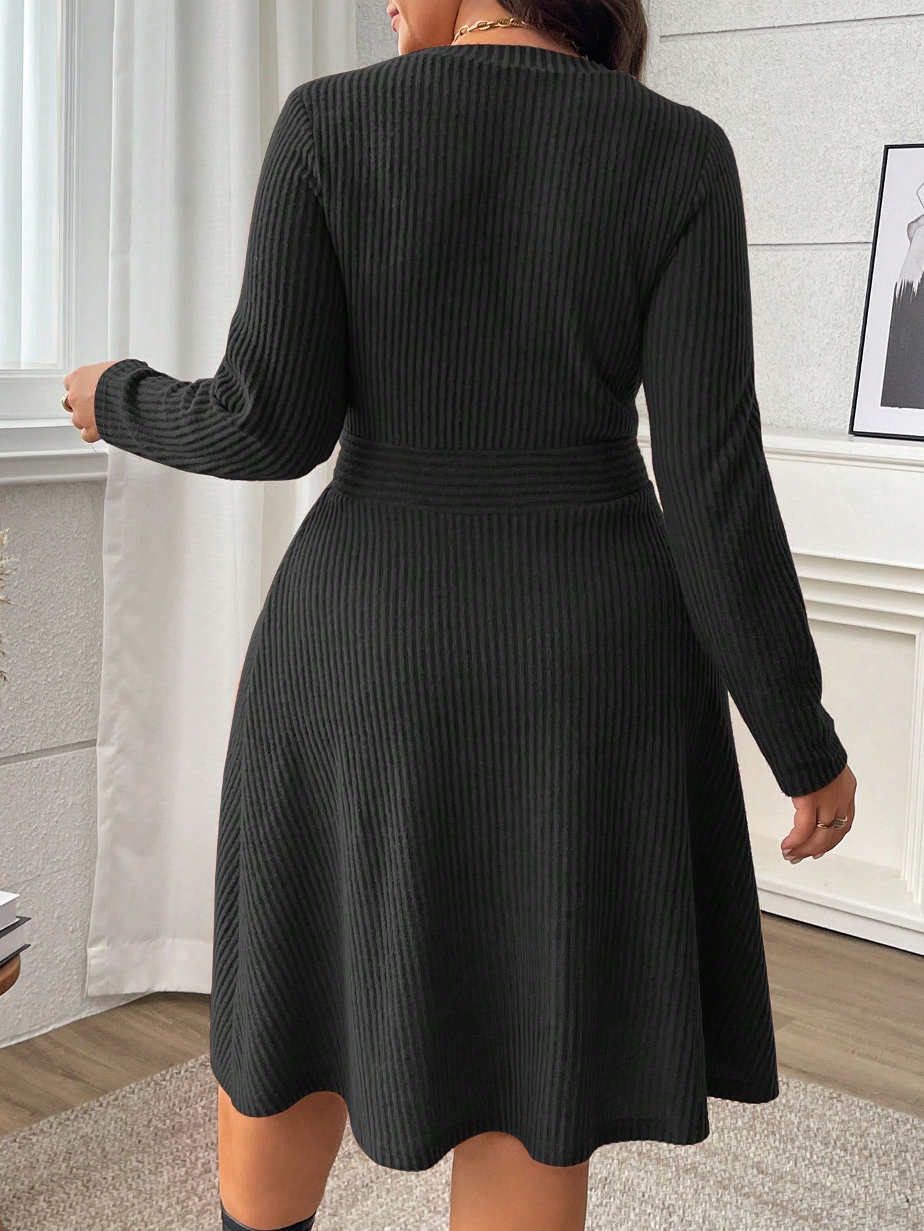 Robe Noir référence 579 – vue 2