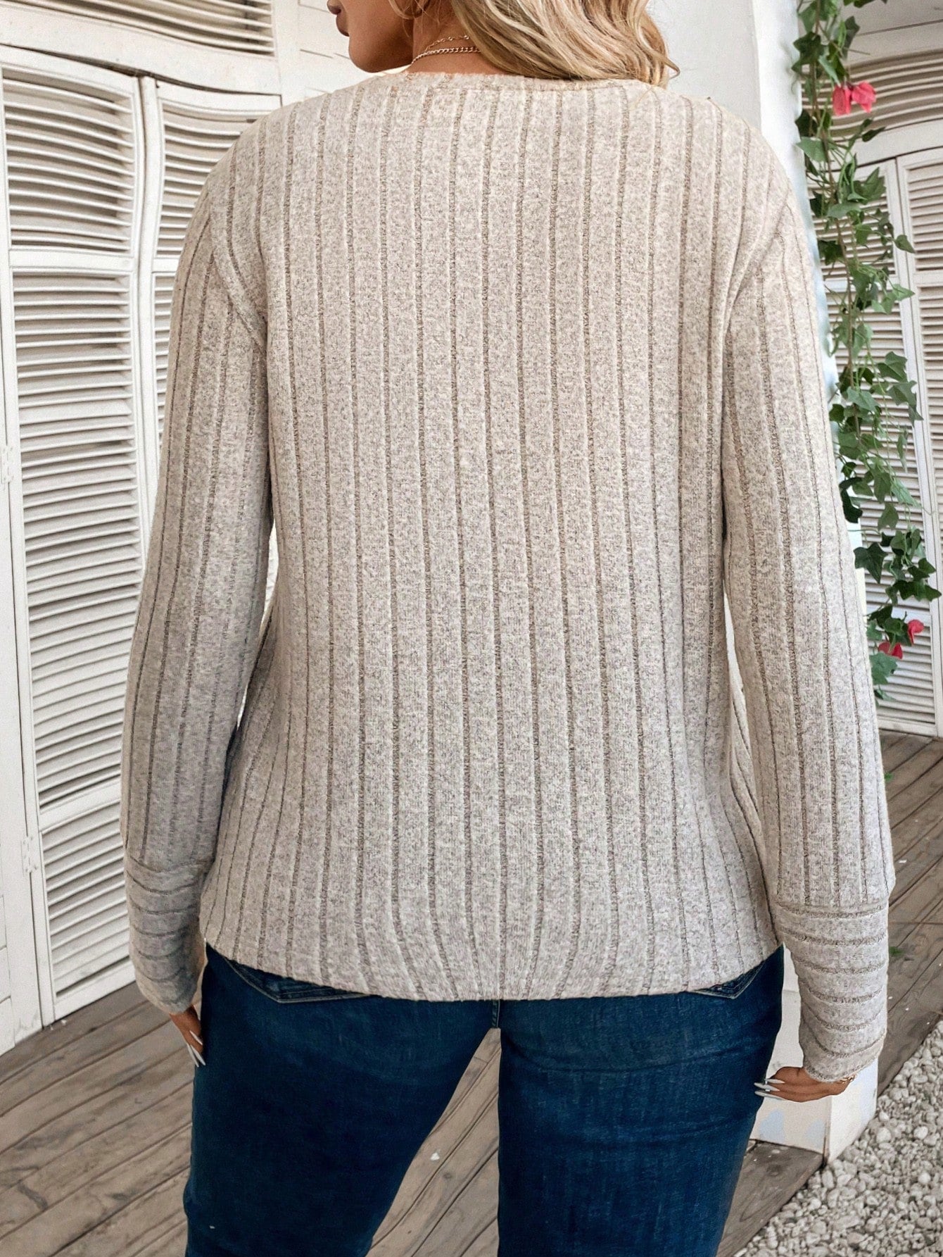 Haut Beige référence 697 – vue 2