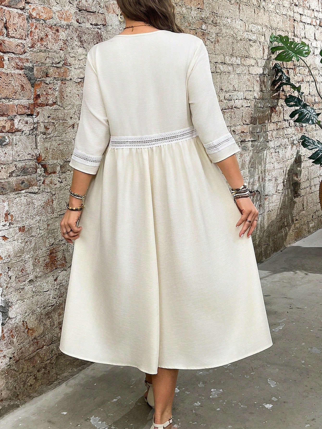 Robe Blanc référence 828 – vue 2