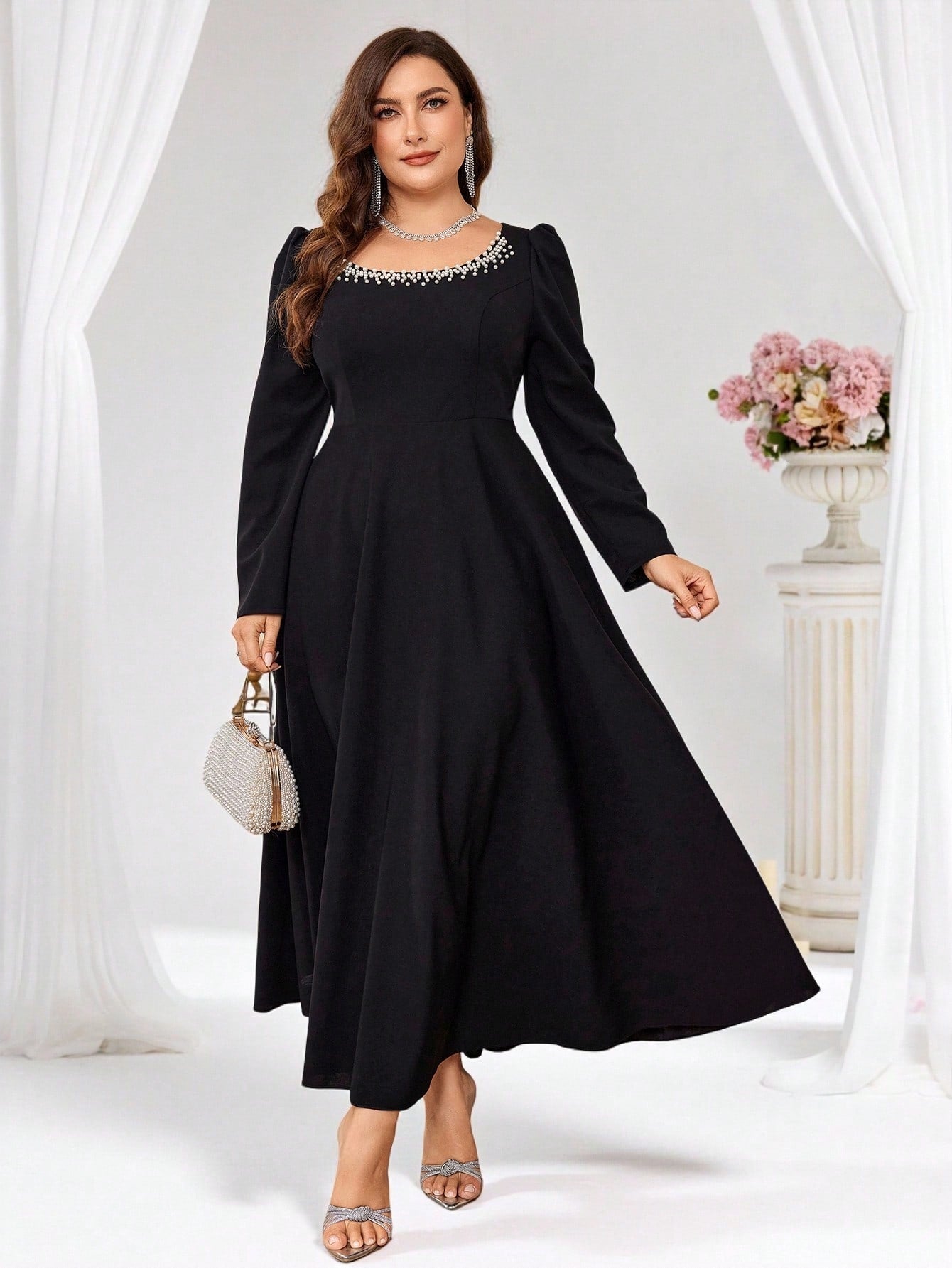 Robe Noir référence 714 – vue principale