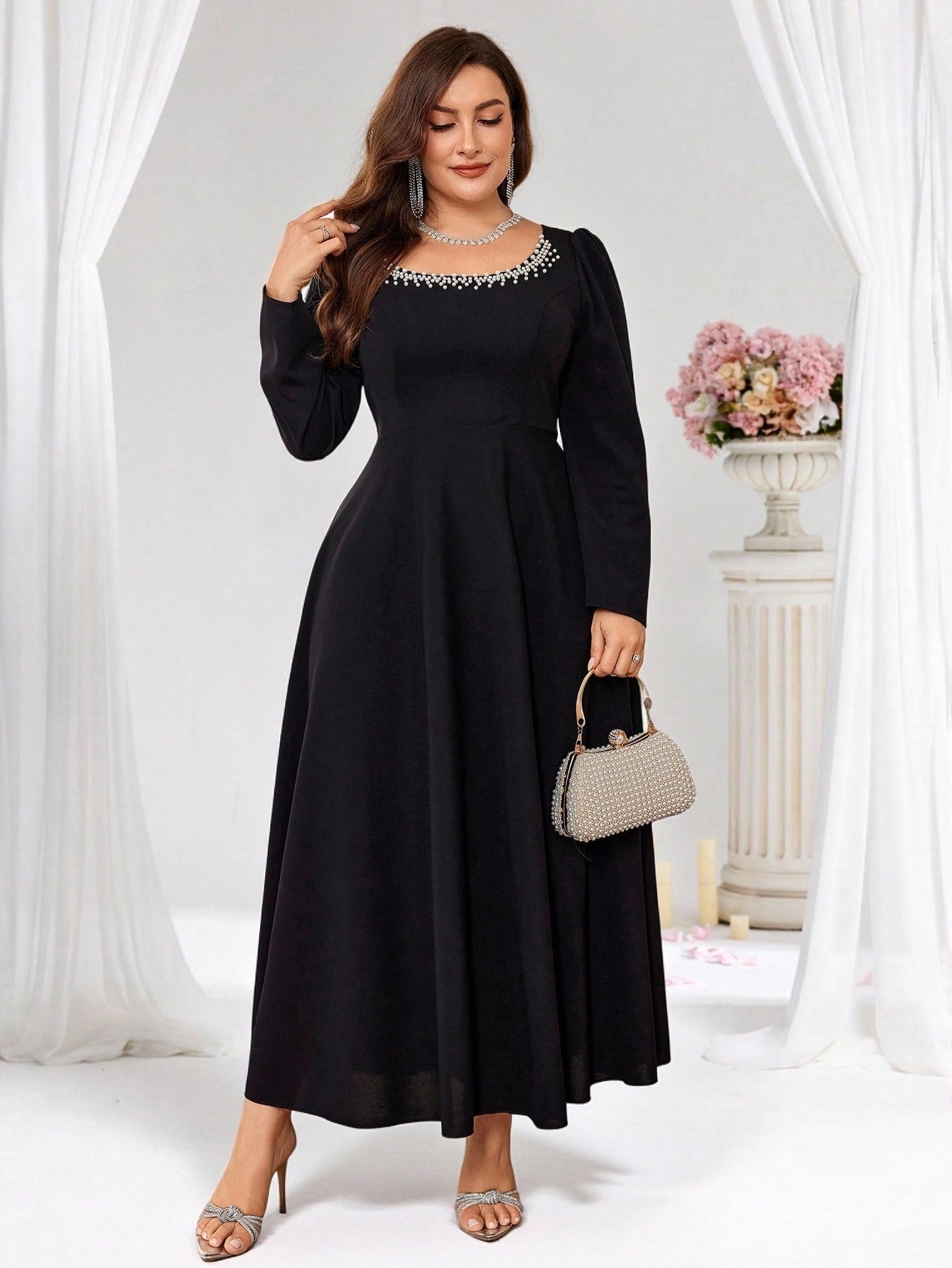 Robe Noir référence 714 – vue 4