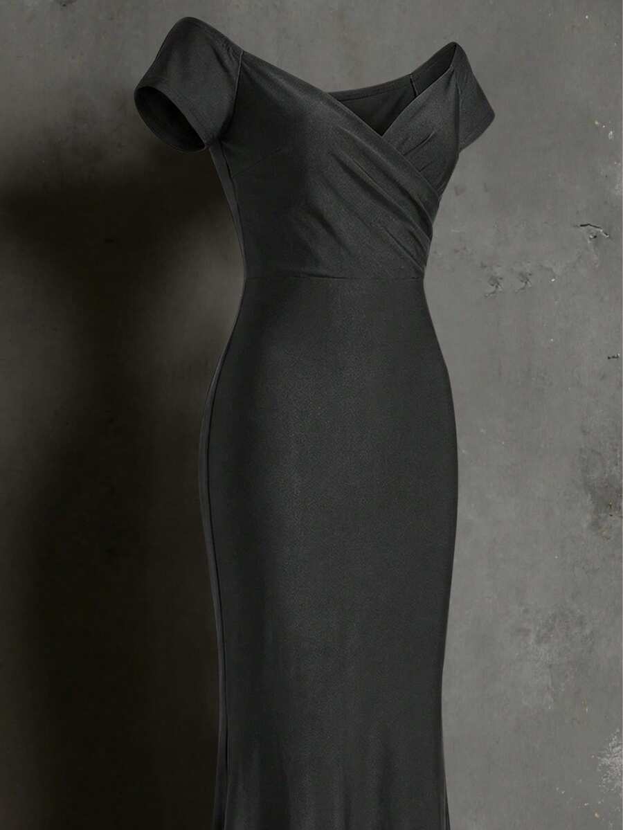 Robe noir référence 170 – vue 3